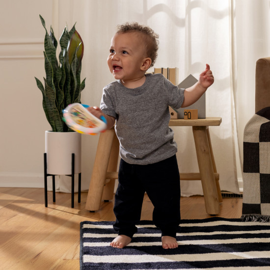 Nechajte založiť vášho drobčeka vlastnú pochodovú kapelu s tamburínou od Baby Einstein.