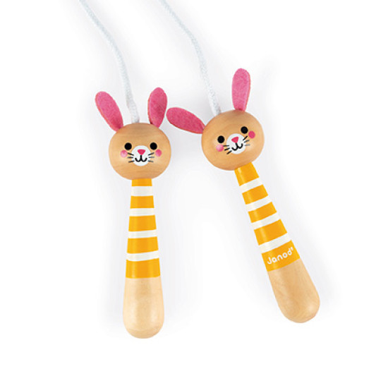 Švihadlo s drevenými rukoväťami francúzskej značky JANOD je vynikajúcou hračkou pre aktívne, staršie i mladšie deti. 