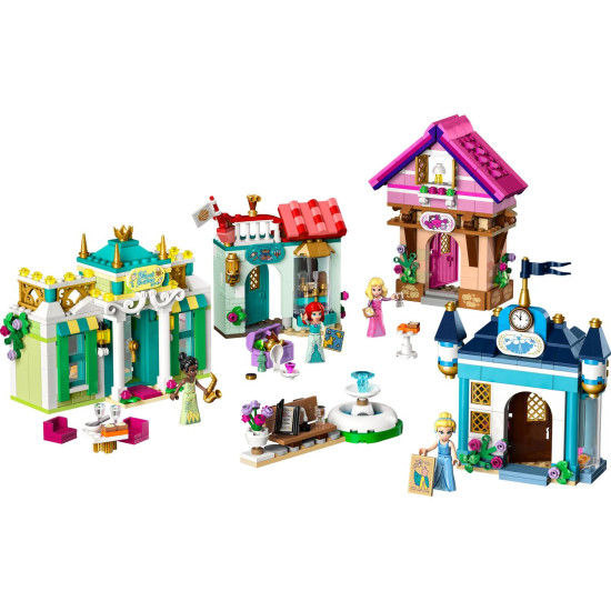  LEGO® stavebnica Disney princezné s trhom, obsahujúca minifigúrky Tiany, Aurory, Popolušky a Ariel, zberateľské prstene a rôzne herné doplnky. Model zobrazuje trh s kvetináčom, lavičkou a fontánou.