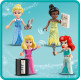  LEGO® stavebnica Disney princezné s trhom, obsahujúca minifigúrky Tiany, Aurory, Popolušky a Ariel, zberateľské prstene a rôzne herné doplnky. Model zobrazuje trh s kvetináčom, lavičkou a fontánou.