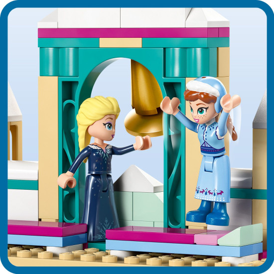 Stavebnica LEGO® Disney Frozen – kúzelný hrad s postavičkami a sánkami pre kreatívnu zábavu detí.