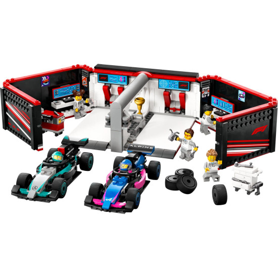 LEGO CITY Garáž F1® s pretekárskymi autami Mercedes-AMG a Alpine pripravenými na štart.