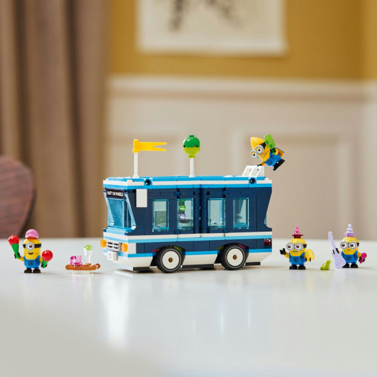 LEGO Ja, zloduch 4 75581 Mimoni a ich hudobný párty autobus – kreatívna stavebnica s otváracím autobusom, párty vybavením a 4 figúrkami Mimoňov vrátane Mega Mimoňa Gusa.