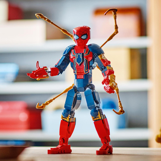 LEGO Iron Spider-Man s robotickými pažami, Pohyblivá figúrka Iron Spider-Mana, LEGO Iron Spider-Man akčné pózy, Iron Spider-Man s moderným brnením