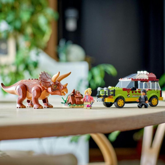 Poď s nami na prieskum triceratopsa s LEGO Jurassic World Výskum triceratopsa.