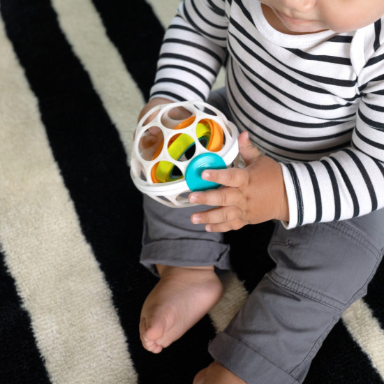 Baby Einstein Grip & Spin Rotačná Hrkalka | Flexibilná Loptička bez BPA