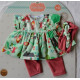 Nové oblečenie pre tvoju bábiku! Krásny zeleno červený komplet s mašľou.