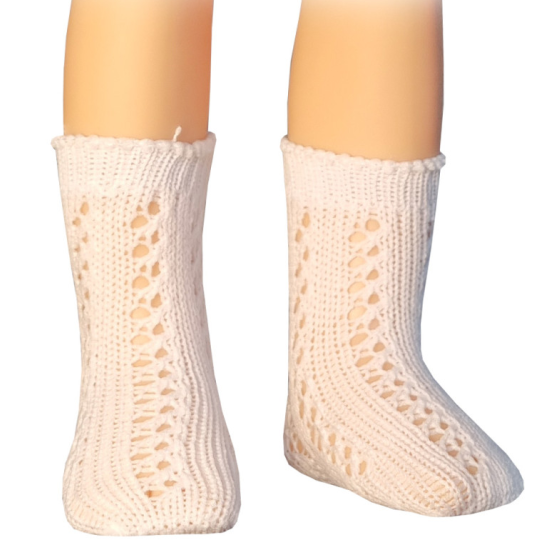 Biele pletené ponožky, nevyhnutná súčasť každej bábiky Paola Reina!