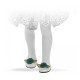 Biele nízke topánky ozdobené zelenou kvetinkou sú určené pre celovinylové bábiky od firmy Paola Reina Las Amigas, ktoré sú 32 cm vysoké.