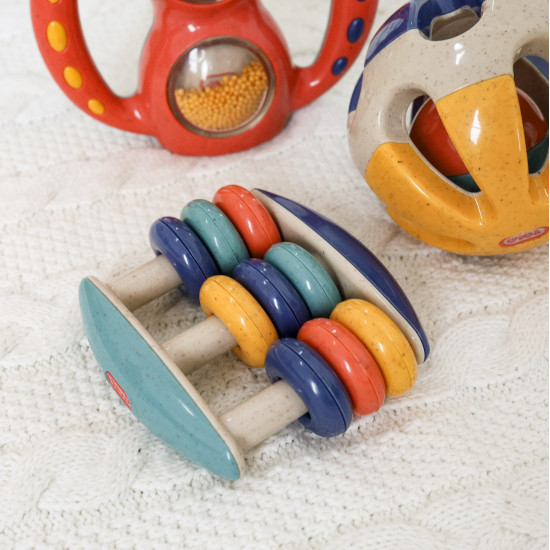 Farebná hrkálka Počítadlo, hračka pre bábätká na nácvik úchopu a rozvoj motoriky