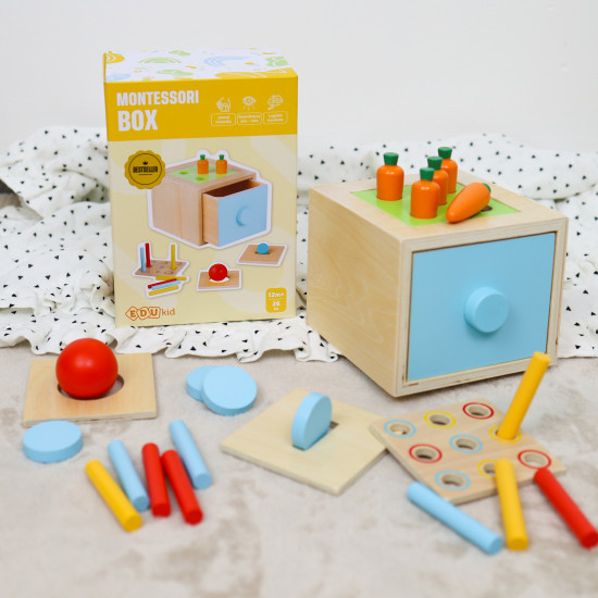 Montessori box 4v1 je najlepšia multifunkčná hračka pre rozvoj detí.