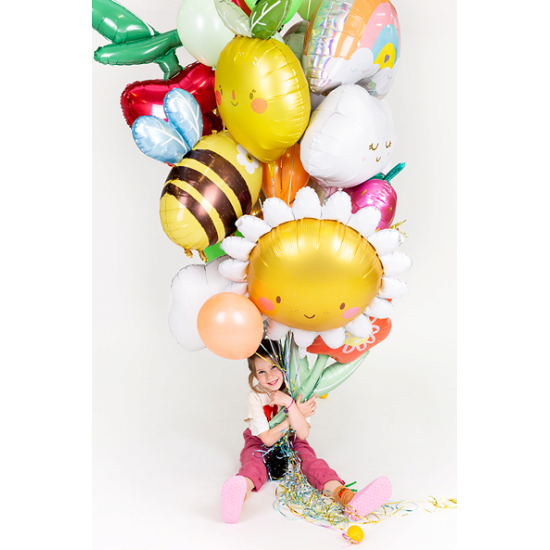 Balón s atraktívnym dizajnom s motívom slniečka, čo zaujme každé dieťa.