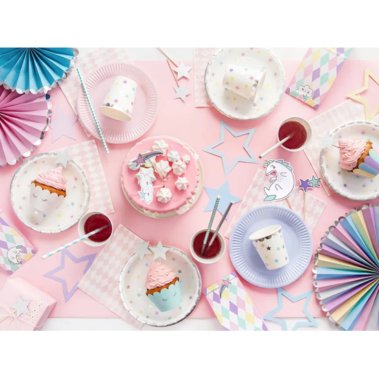 Sada 6 kusov cupcakes v jemných pastelových odtieňoch oživí každú detskú oslavu.