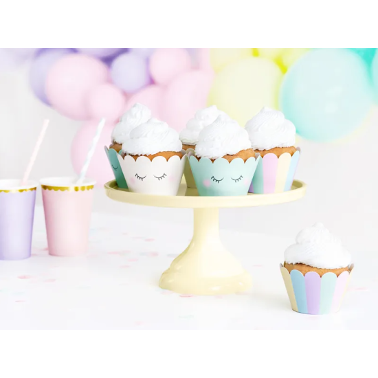 Sada 6 kusov cupcakes v jemných pastelových odtieňoch oživí každú detskú oslavu.