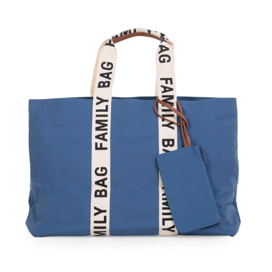 Priestranná cestovná taška Family Bag Indigo, ktorú využijete pri výletoch s vašou rodinou, aby ste mali vždy po ruke všetko potrebné.