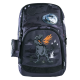 Ľahučká školská taška Dinosaur Black skvelo sedí na chrbte malého študenta.