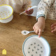 Detská miska s prísavkou a lyžičkou na prikrmy a cereálie Kuriatko Petit Jour