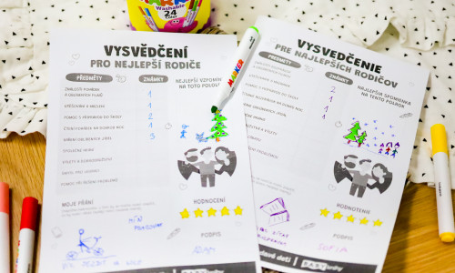 Stiahnite si: Vysvedčenie pre najlepších rodičov