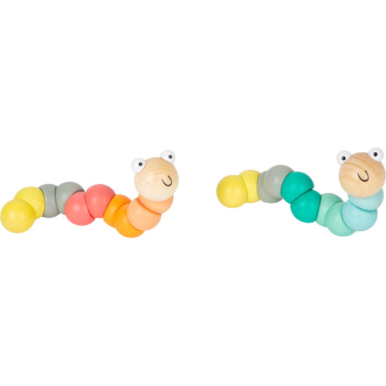 Drevená hračka v tvare červíka je odolná a jej ohýbaním si deti trénujú jemnú motoriku. 