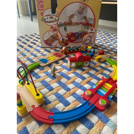 Dúhová puzzle  vlaková dráha Hape