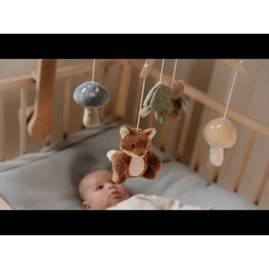 Hudobný kolotoč drevený Forest Friends s otáčajúcimi sa zvieratkami