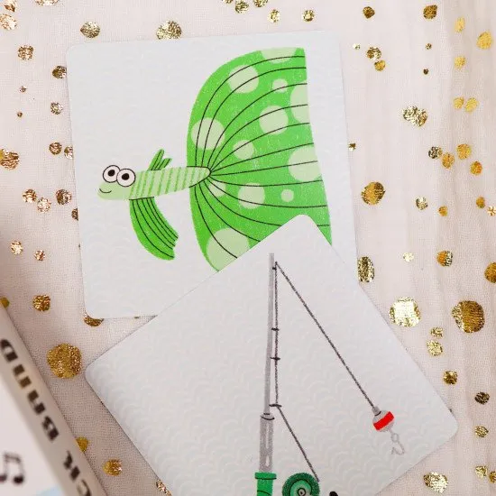 Strategická kartová hra Rocková kapela, pri ktorej vyhráva ten, kto prvý zostaví kapelu.