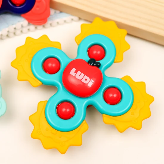 Baby spinnery majú mäkké, pružné okraje a pri otáčaní vydávajú zvuk, ktorý dieťa zaujme.