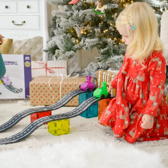 Magnetická stavebnica Downhill Duo 40 dielov. Skvelý darček pre deti, ktoré milujú autá.