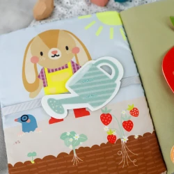 Knižka s aktivitami My 1st Busy Book