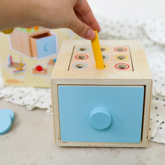 Montessori box 4v1 je najlepšia multifunkčná hračka pre rozvoj detí