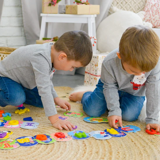 Vkladacie puzzle abeceda.