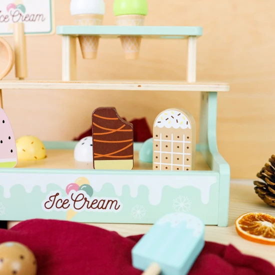 Zmrzlinový stánok s nanukmi aj kopčekovou zmrzlinou pre deti