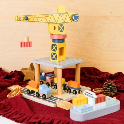 Nákladný prístav so žeriavom 24 ks