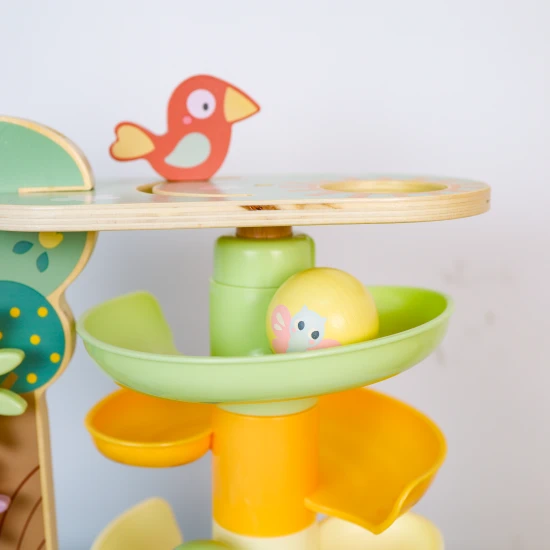 Farebný aktivity pultík s guľočkovou dráhou