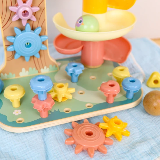 Farebný aktivity pultík s guľočkovou dráhou