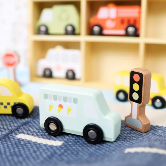 Drevená autíčka sada