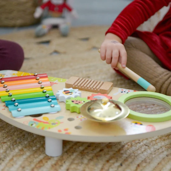 Hudobný pultík pre detskú zábavu