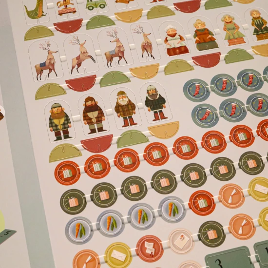 Veľká kniha vianočných hier kde nájdete vianočnú verziu ôsmich tradičných stolových hier.