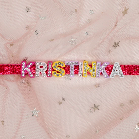 Přívěsek písmeno K na dětský náramek se jménem Nojomojo