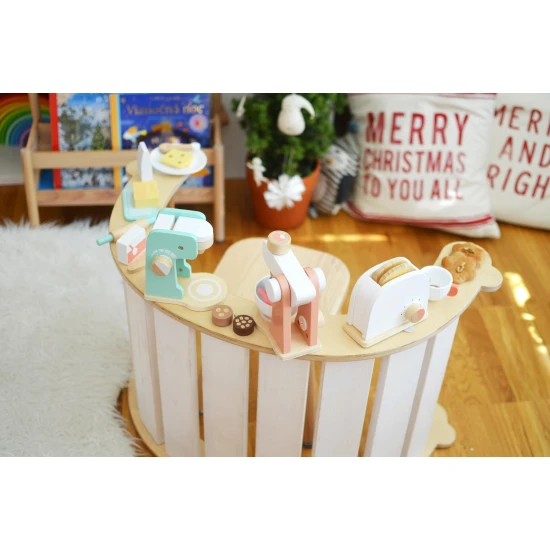 Kávovar s príslušenstvom