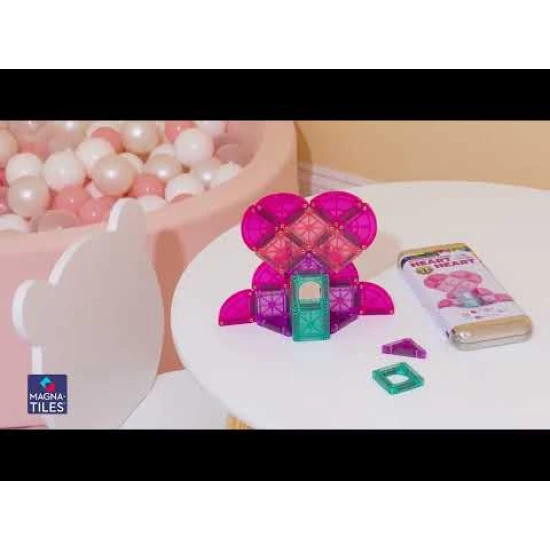 Magnetická stavebnica microMAGS Heart to Heart 26 dielov vhodná na cestovanie.