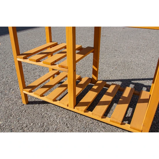 Drevená záhradná kuchynka s drezom