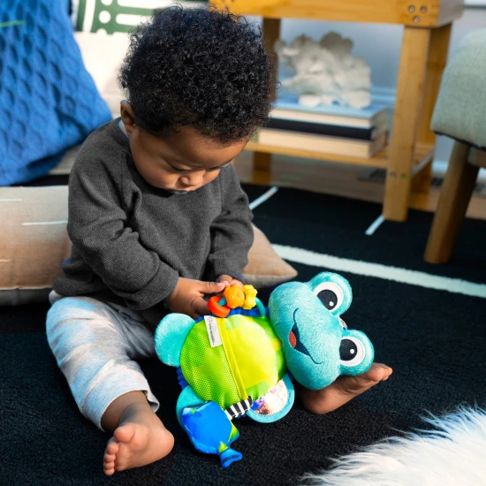 Hračka aktívna na C krúžku korytnačka Neptune’s Sensory Sidekick™ 0m+ Hračka aktívna na C krúžku korytnačka Neptune’s Sensory Sidekick™ 0m+ Baby Einstein 13156-6