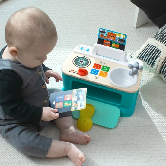 Hračka hudobná Kuchynka Magic Touch Kitchen™ Pretend to Cook HAPE 9m+ Baby Einstein 12933-6