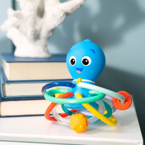 Hryzačka/hrkálka Opus’s Shake & Soothe™ 0m+ Baby Einstein 13157-6