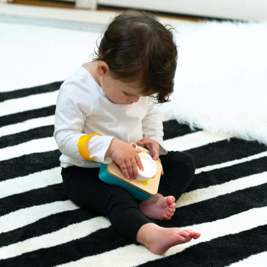 Baby Einstein Fotoaparát so zvukom Učenie farieb je hračkou s hračkou fotoaparát Baby Einstein.