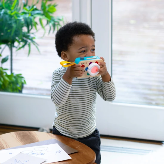 Baby Einstein Fotoaparát so zvukom Učenie farieb je hračkou s hračkou fotoaparát Baby Einstein.
