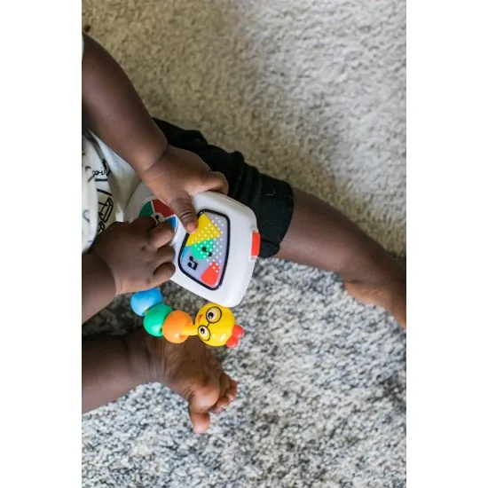 Baby Einstein Hudobný prehrávač Táto ocenená hudobná hračka bude určite patriť k najobľúbenejším hračkám pre vašich malých hudobníkov.