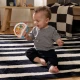 Nechajte založiť vášho drobčeka vlastnú pochodovú kapelu s tamburínou od Baby Einstein.