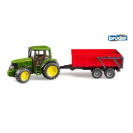 Farmer traktor John Deere s vlekom